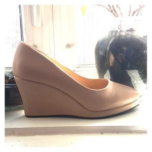 Wedge shoes